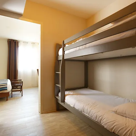 Kyriad Sud 3*