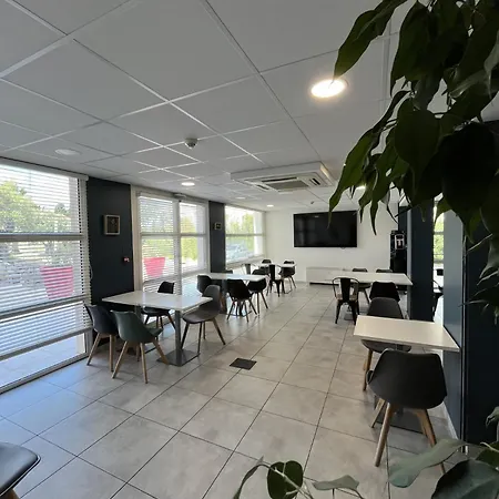 ホテル キリヤード シュード ペルピニャン