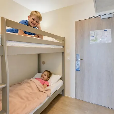 Kyriad Sud Hotell 3*