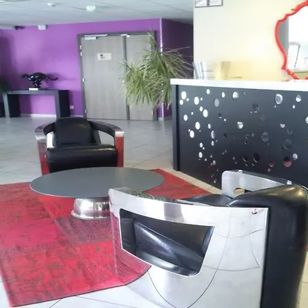 Hotel Kyriad Sud 3*