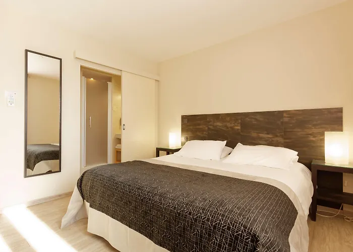 Kyriad Sud Hotell 3*