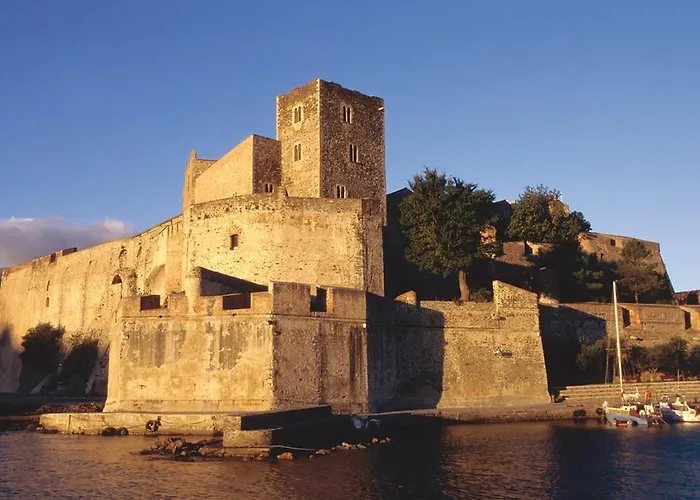 Hotell Kyriad Sud 3*